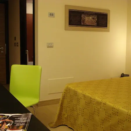 Eracle 4*